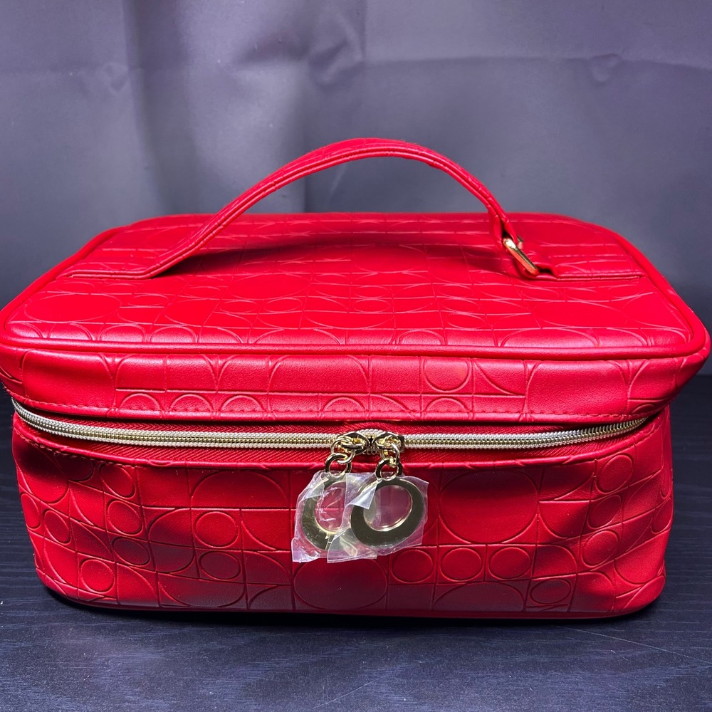 Elizabeth Arden Red Vanity Train Case Travel Bag Cosmetic Toiletry Gold Zipper